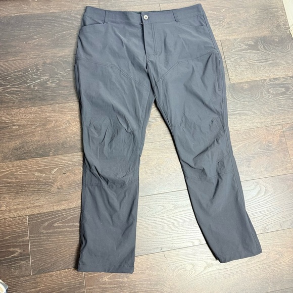 Men's Gray Straight-Leg Pants - Picture 3 of 7